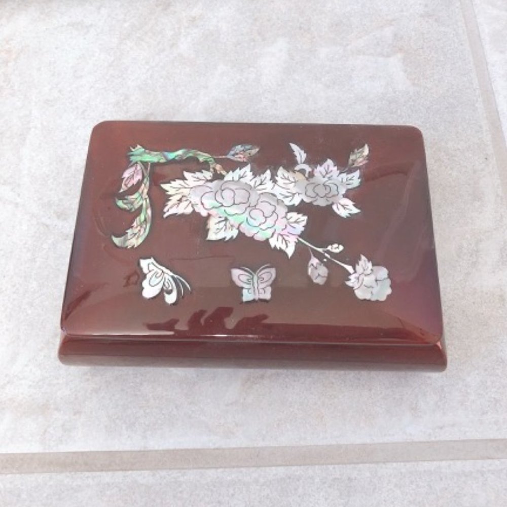 NEW Vintage Korean Jewelry Box Mother of Pearl lacquer Trinket Box